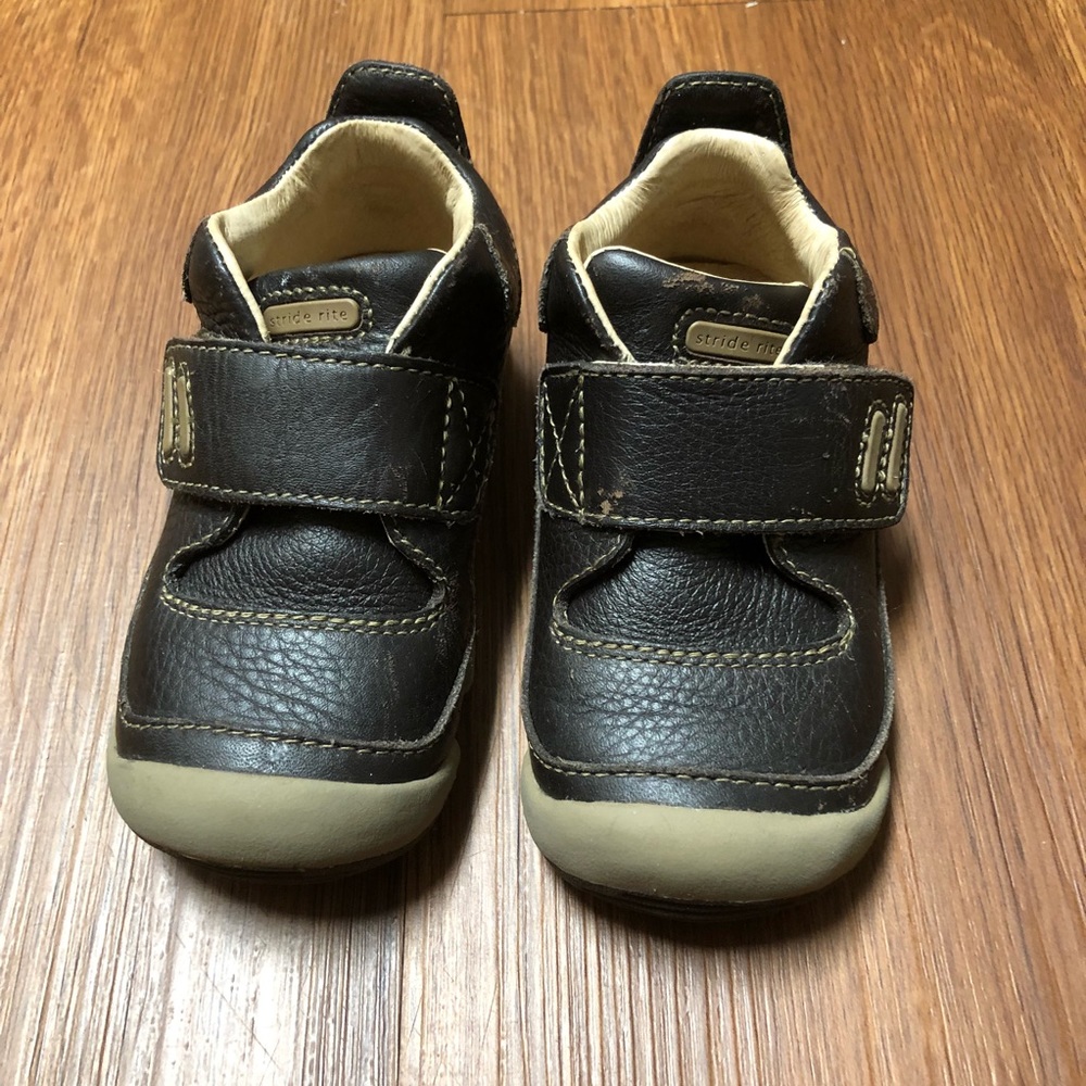 ❤️🔥SOLD🔥❤️Stride Rite leather infant dress shoes